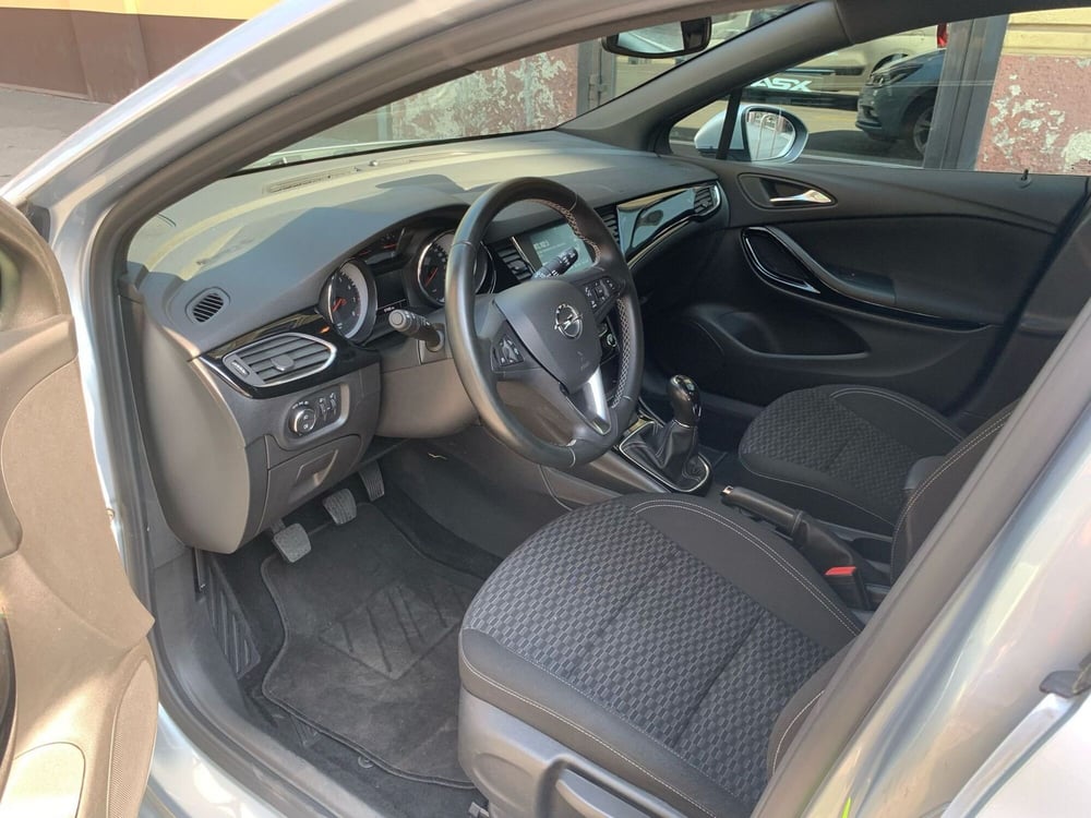 Opel Astra Station Wagon usata a Milano (14)