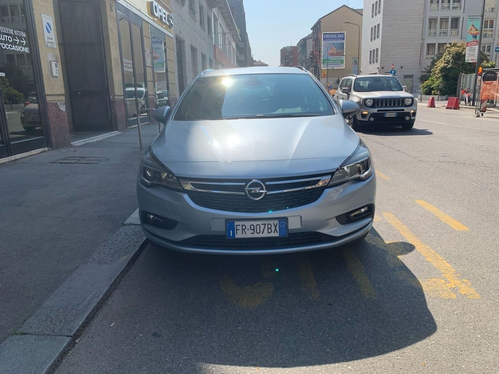 Opel Astra Station Wagon usata a Milano (2)
