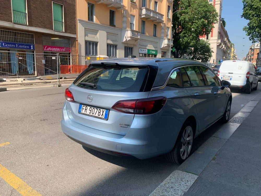 Opel Astra Station Wagon usata a Milano (4)