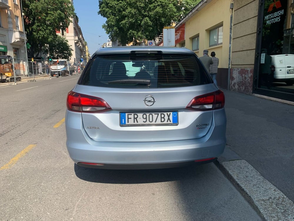 Opel Astra Station Wagon usata a Milano (6)