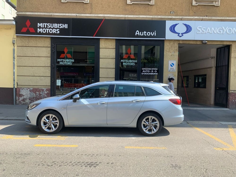 Opel Astra Station Wagon usata a Milano (8)