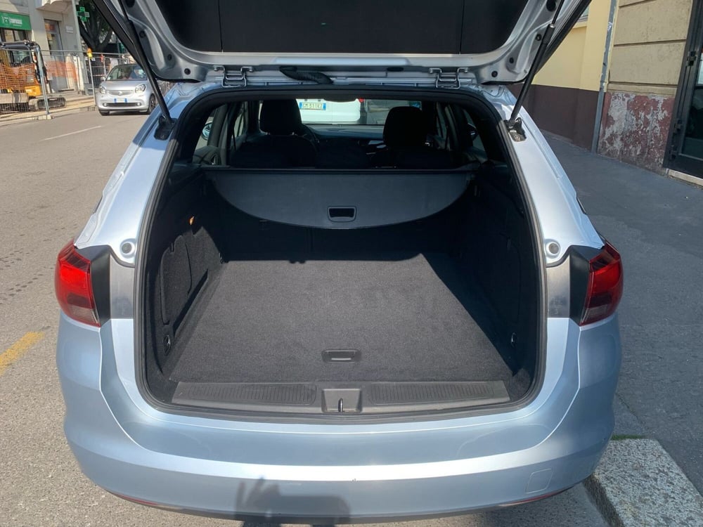 Opel Astra Station Wagon usata a Milano (9)
