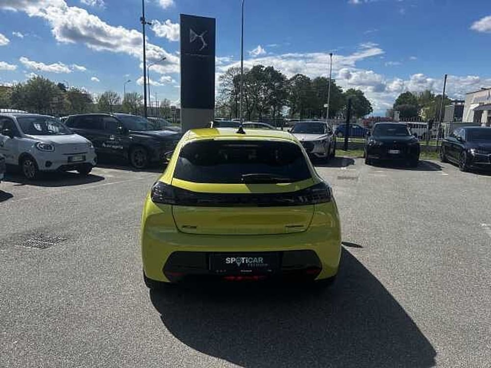 Peugeot 208 nuova a Milano (7)
