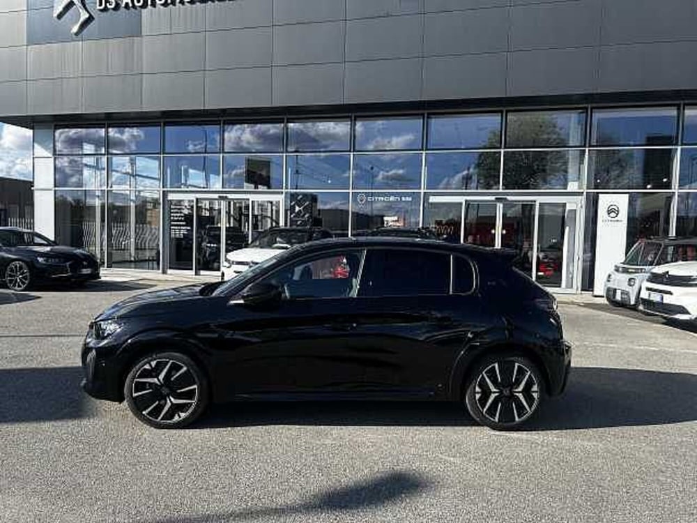 Peugeot 208 nuova a Milano (4)
