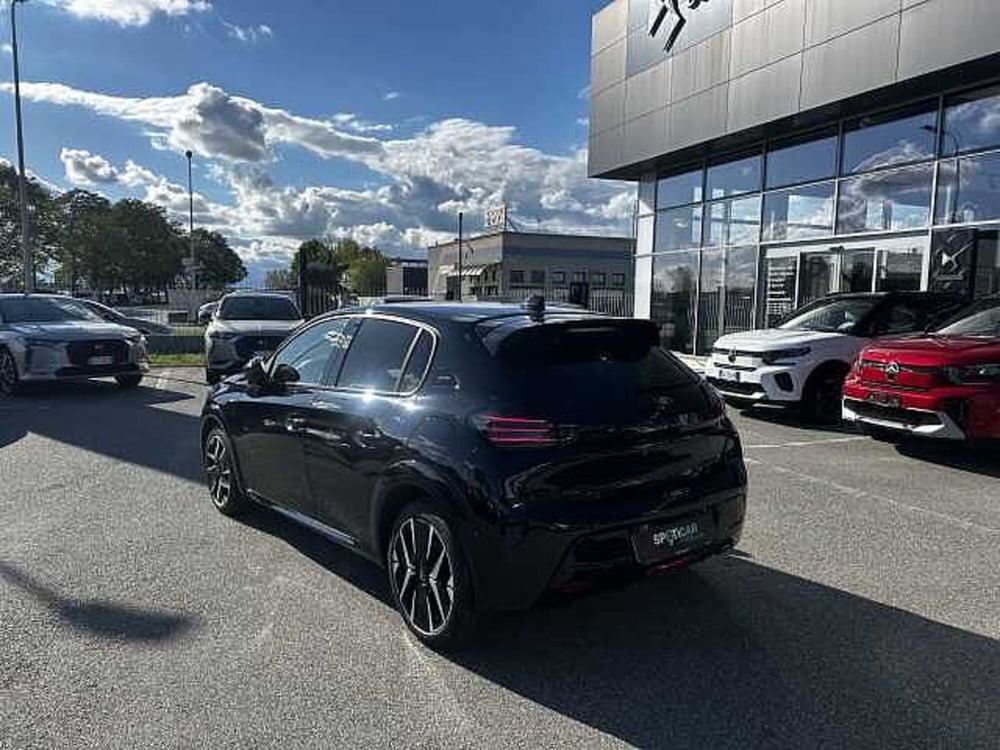 Peugeot 208 nuova a Milano (5)