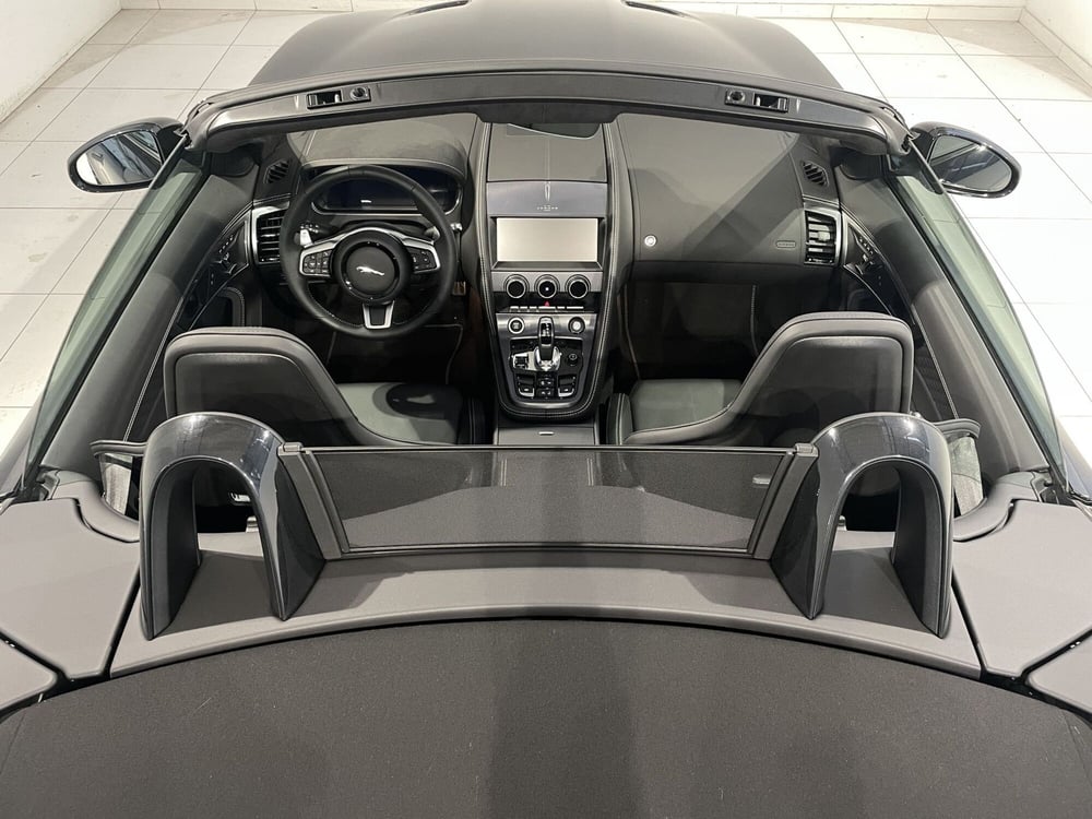 Jaguar F-Type Cabrio usata a Salerno (4)
