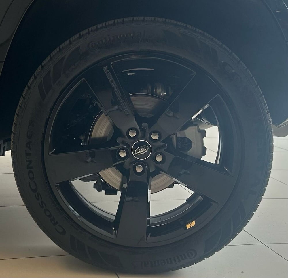Land Rover Defender usata a Ferrara (9)