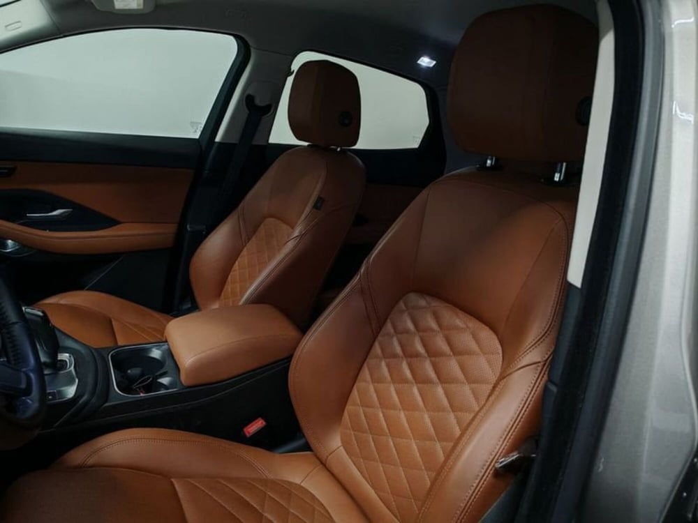 Jaguar E-Pace usata a Novara (12)