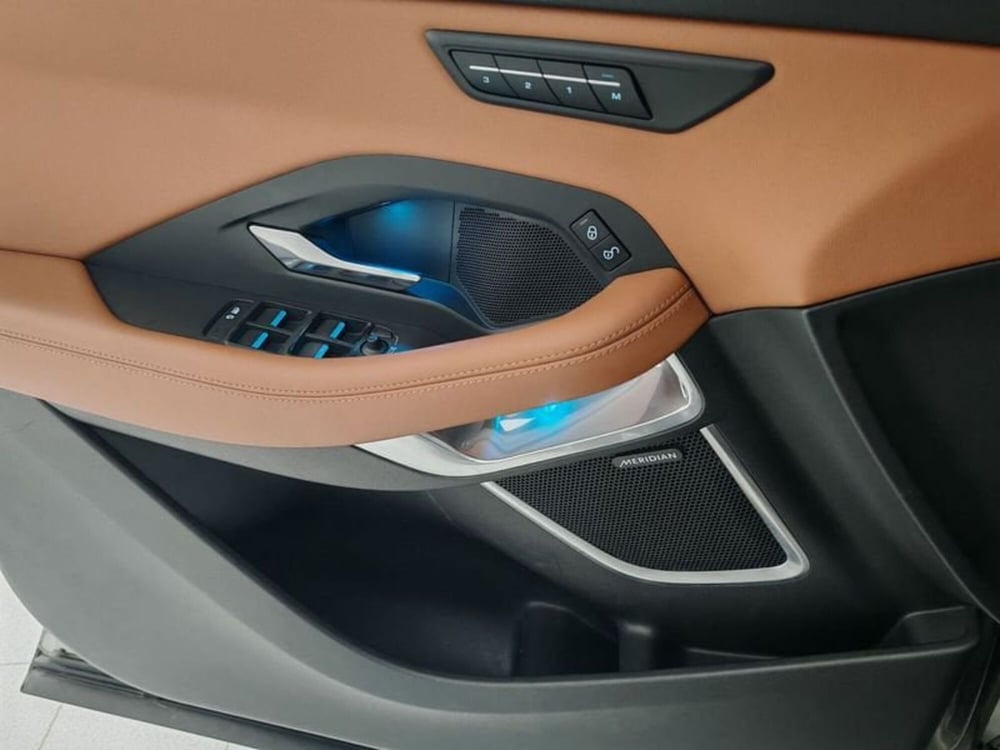 Jaguar E-Pace usata a Novara (14)
