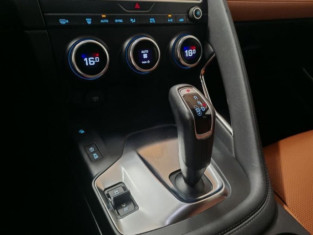 Jaguar E-Pace usata a Novara (18)