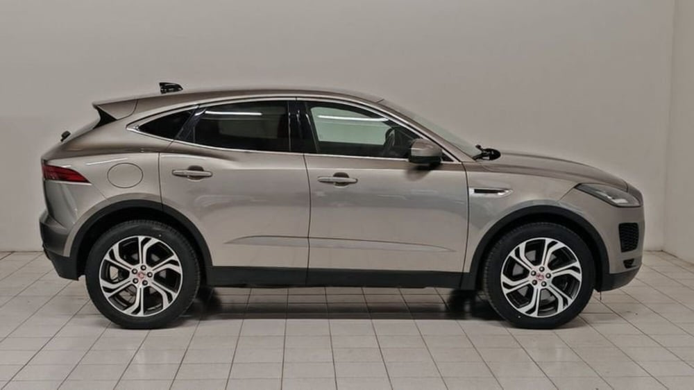 Jaguar E-Pace usata a Novara (6)