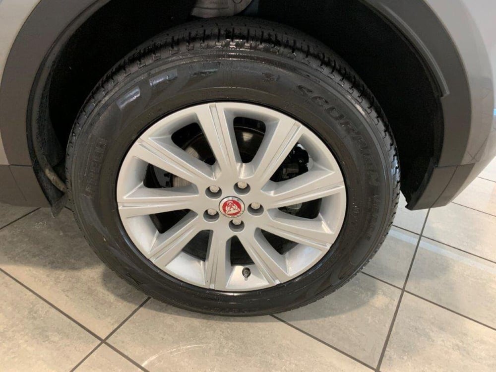 Jaguar E-Pace usata a Firenze (9)