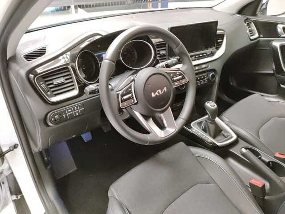 Kia XCeed usata a Teramo (11)