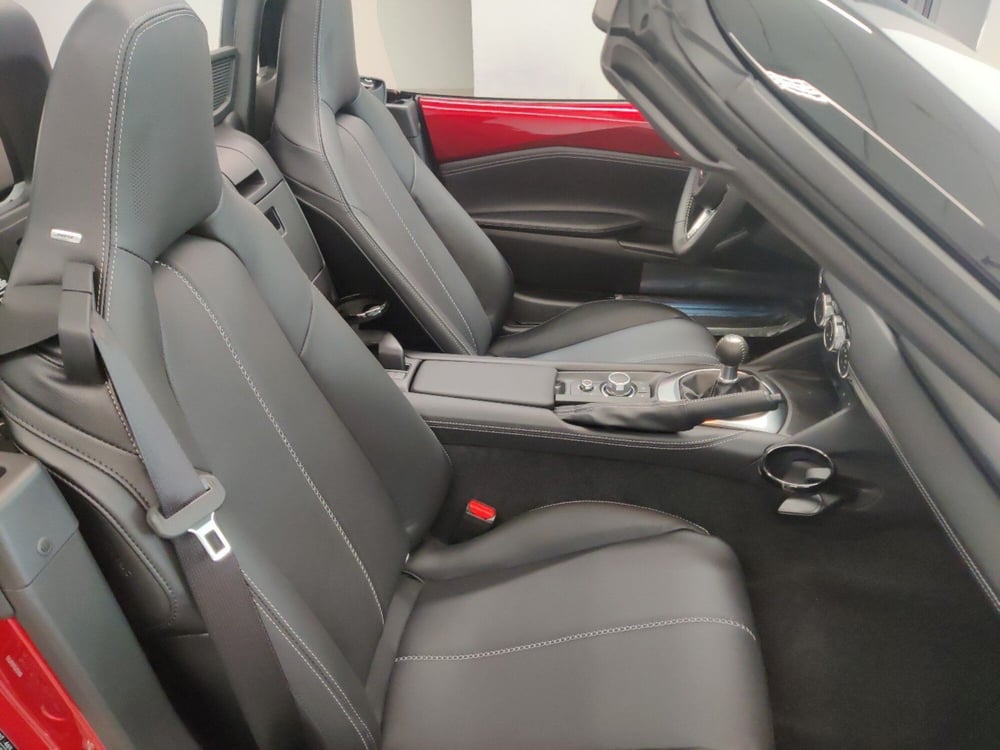Mazda MX-5 nuova a Arezzo (14)