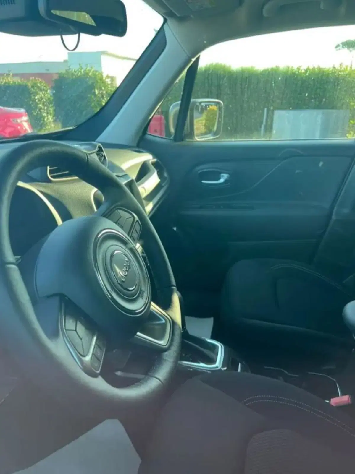 Jeep Renegade nuova a Latina (5)