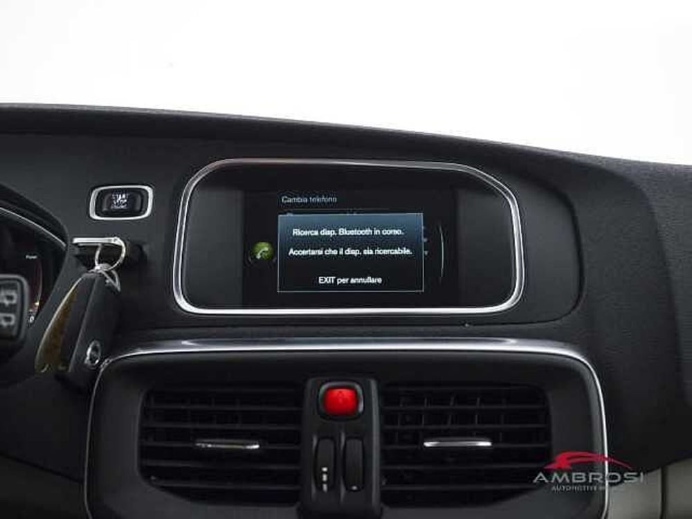 Volvo V40 Cross Country usata a Perugia (17)