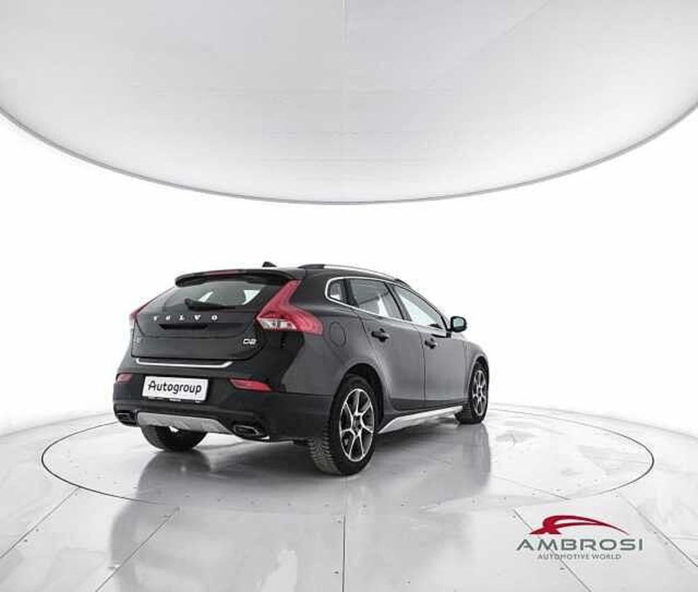 Volvo V40 Cross Country usata a Perugia (3)
