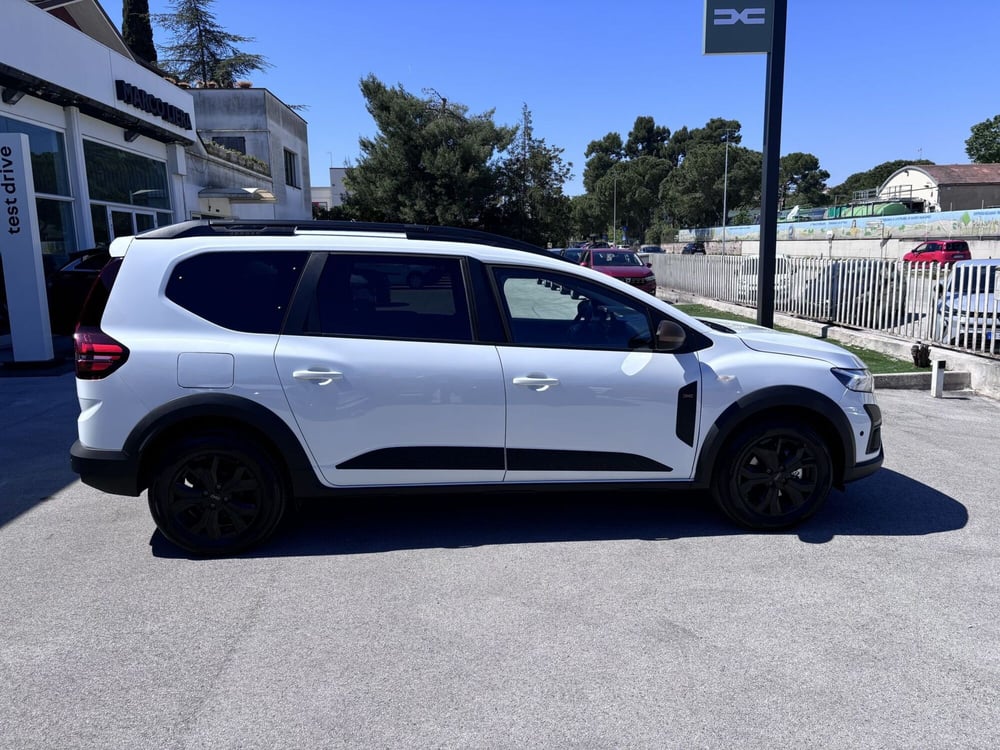 Dacia Jogger usata a Ancona (4)