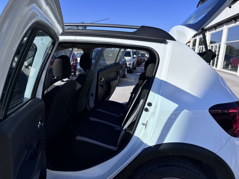 Dacia Sandero usata a Ancona (10)