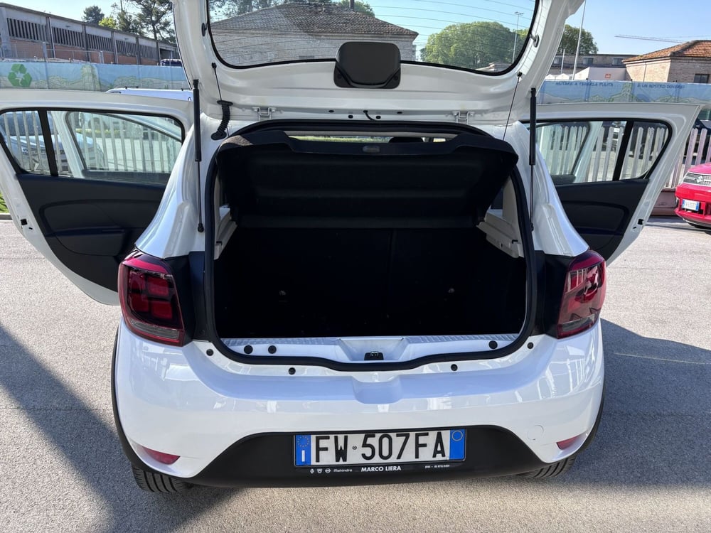 Dacia Sandero usata a Ancona (11)