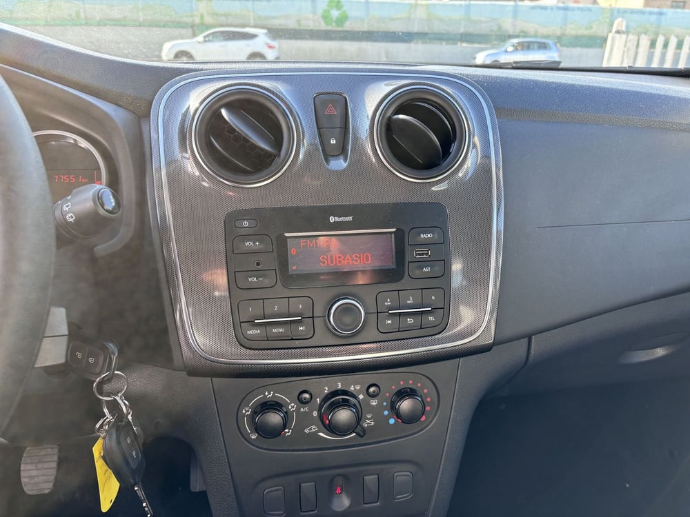 Dacia Sandero usata a Ancona (16)