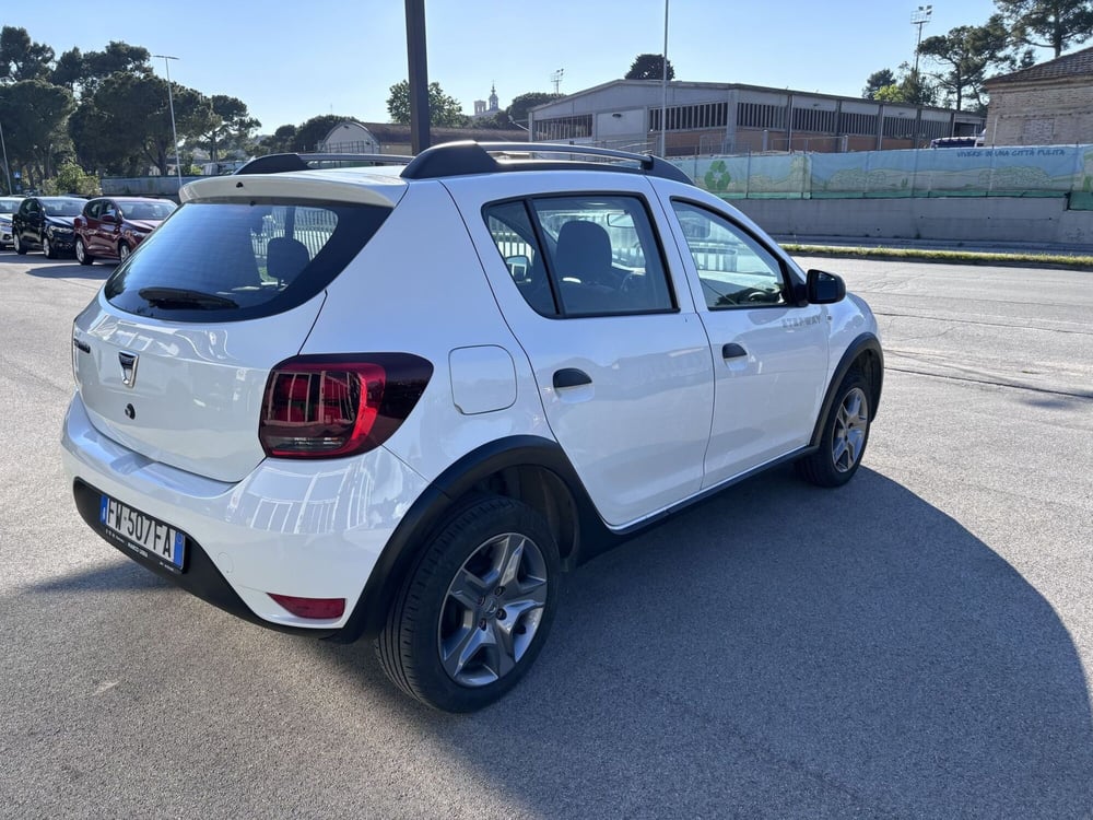 Dacia Sandero usata a Ancona (5)