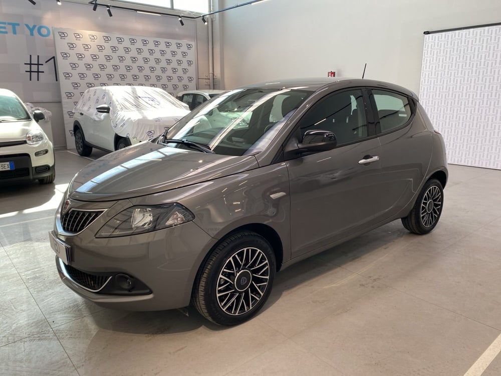 Lancia Ypsilon usata a Milano