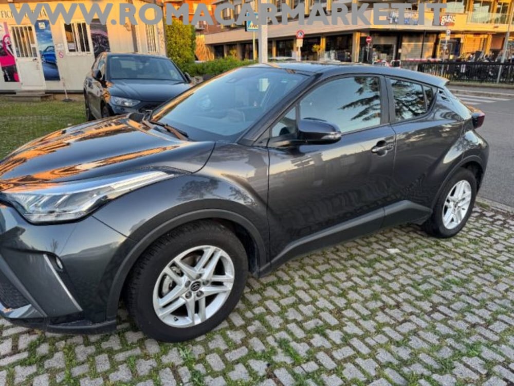 Toyota Toyota C-HR usata a Roma (16)