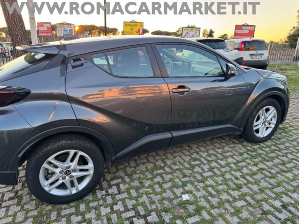 Toyota Toyota C-HR usata a Roma (5)