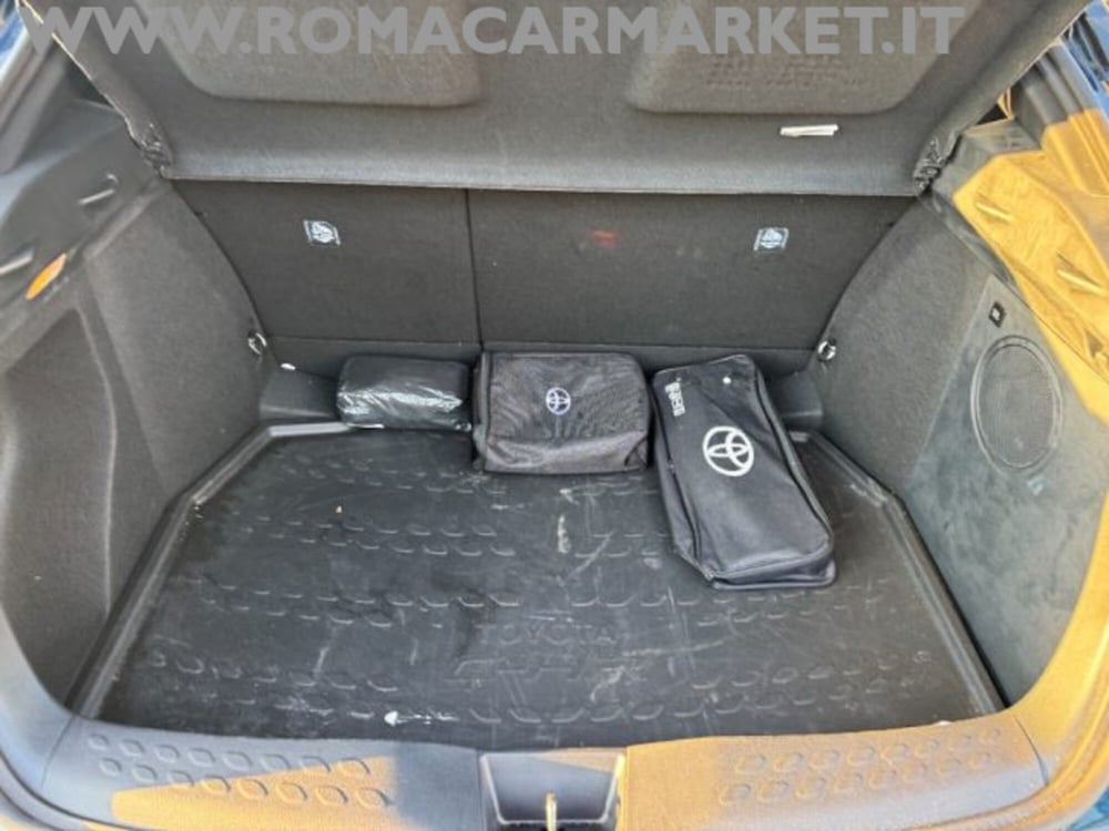 Toyota Toyota C-HR usata a Roma (10)