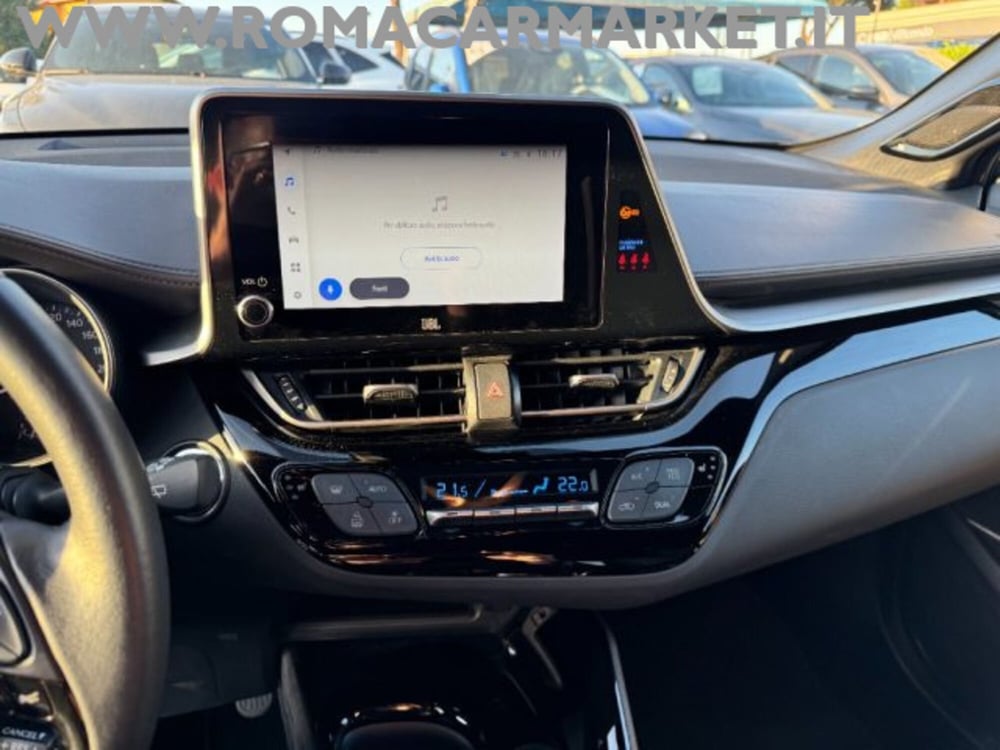 Toyota Toyota C-HR usata a Roma (12)