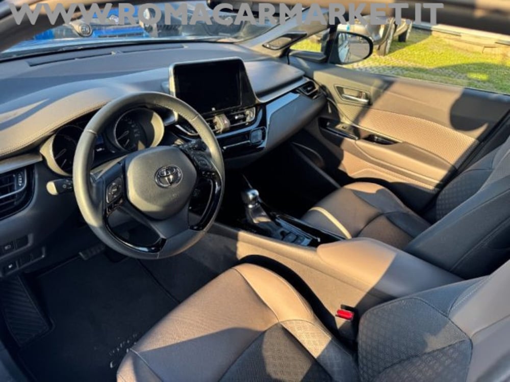 Toyota Toyota C-HR usata a Roma (7)