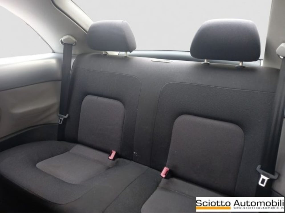 Volkswagen New Beetle usata a Messina (11)