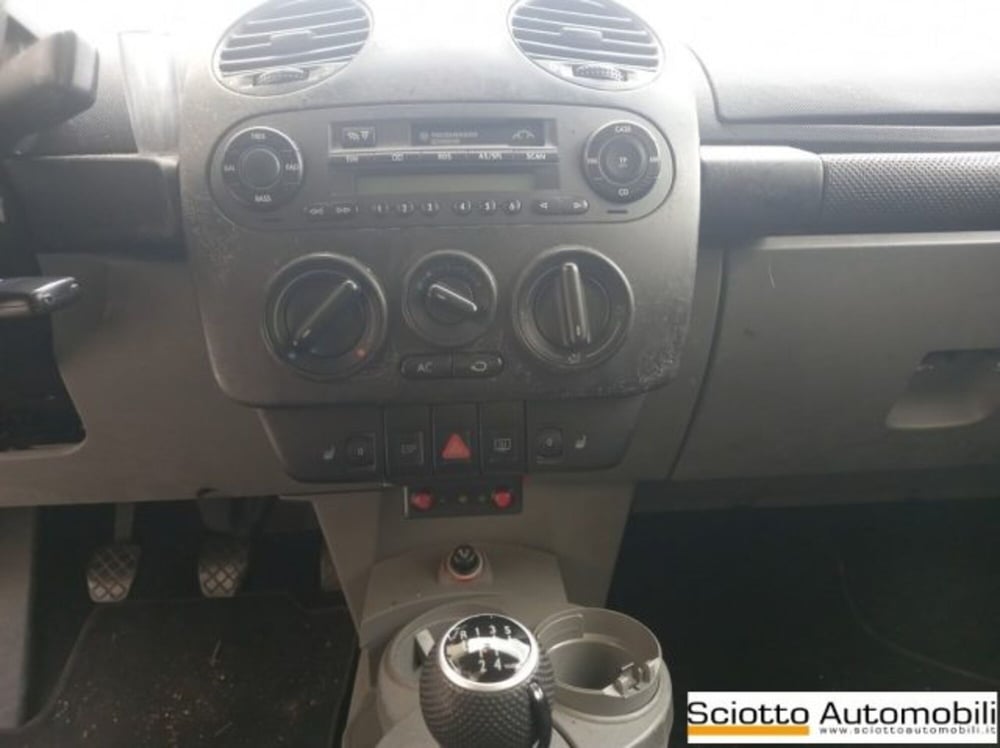 Volkswagen New Beetle usata a Messina (13)