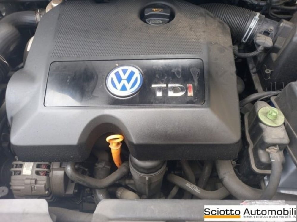 Volkswagen New Beetle usata a Messina (16)