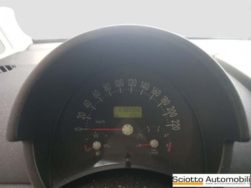 Volkswagen New Beetle usata a Messina (9)