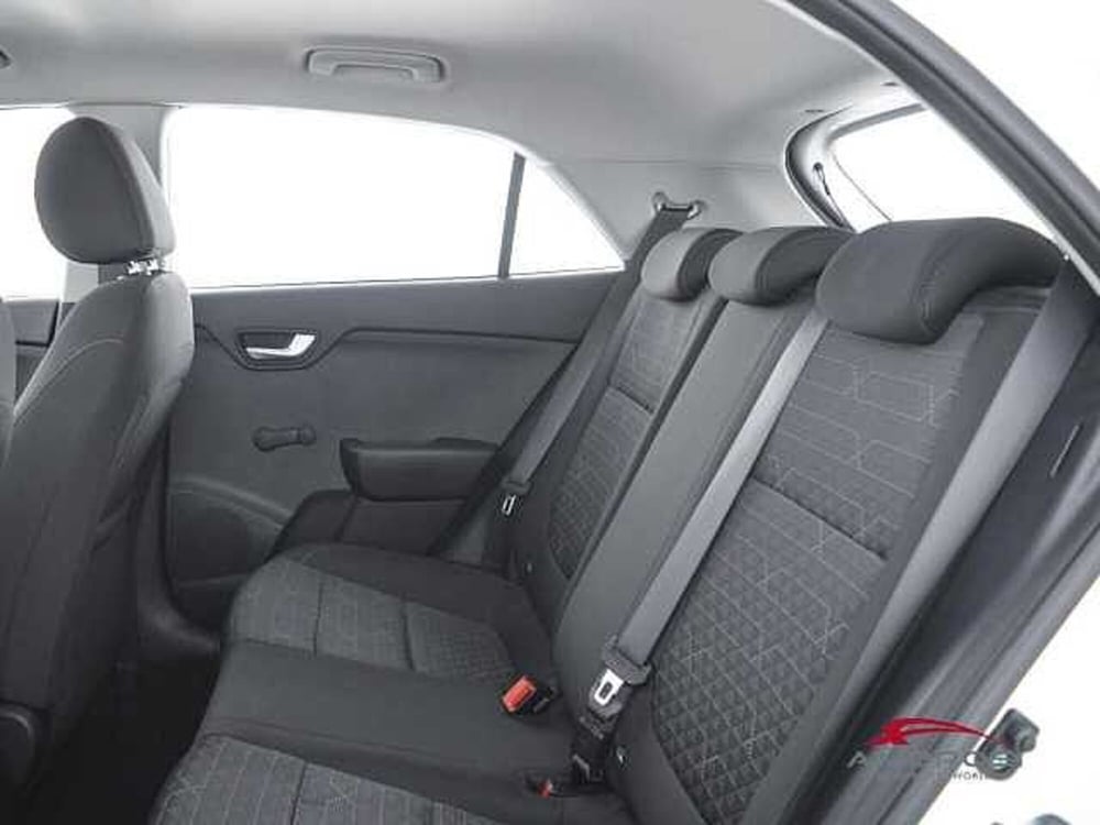 Kia Rio usata a Viterbo (10)