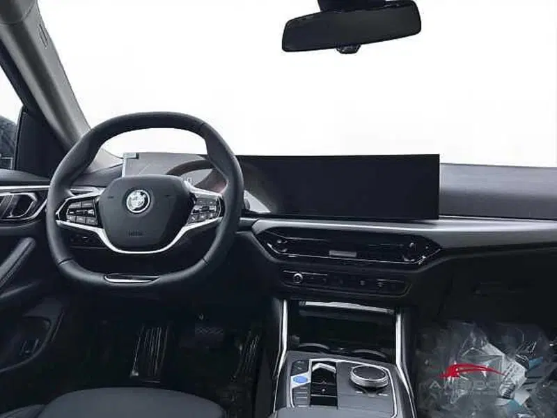 BMW i4 nuova a Viterbo (15)