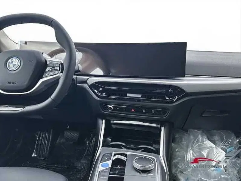 BMW i4 nuova a Viterbo (16)