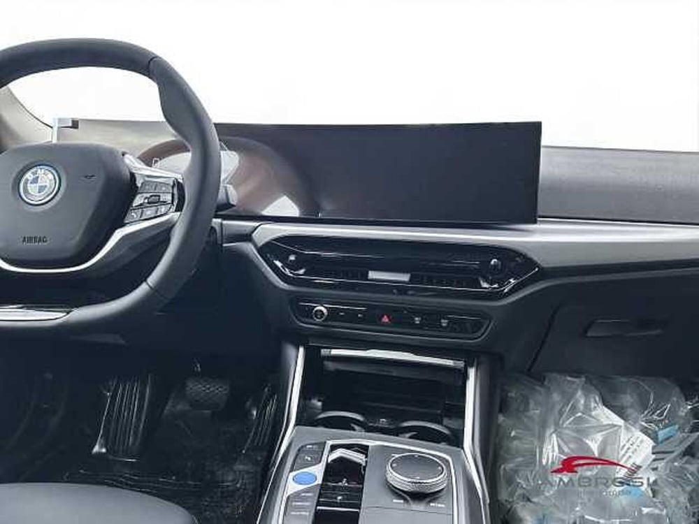 BMW i4 nuova a Viterbo (16)