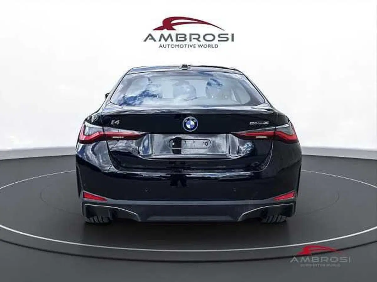 BMW i4 nuova a Viterbo (8)
