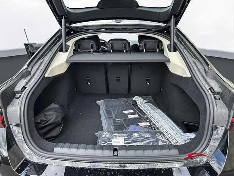 BMW i4 nuova a Viterbo (9)