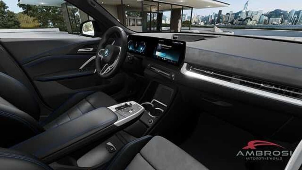 BMW iX2 nuova a Viterbo (9)