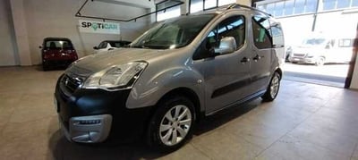 Peugeot Partner BlueHDi 120 S&amp;S Outdoor del 2015 usata a Viterbo