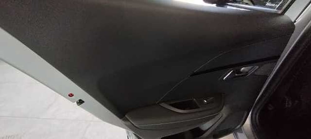 Peugeot 2008 usata a Viterbo (8)