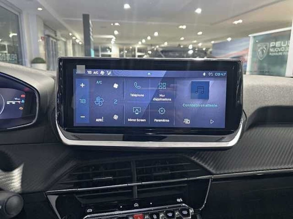 Peugeot 2008 nuova a Ravenna (11)