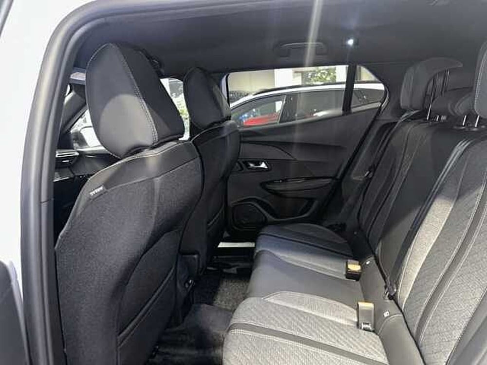Peugeot 2008 nuova a Ravenna (13)