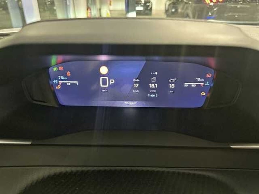 Peugeot 2008 nuova a Ravenna (9)