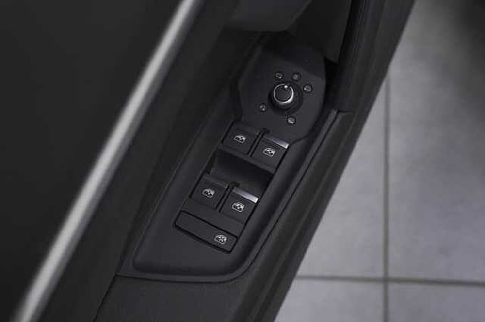 Audi A3 Sportback usata a Como (17)