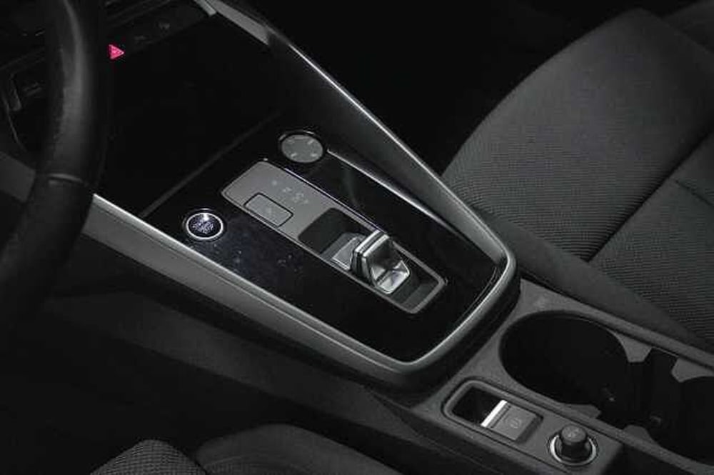 Audi A3 Sportback usata a Como (20)